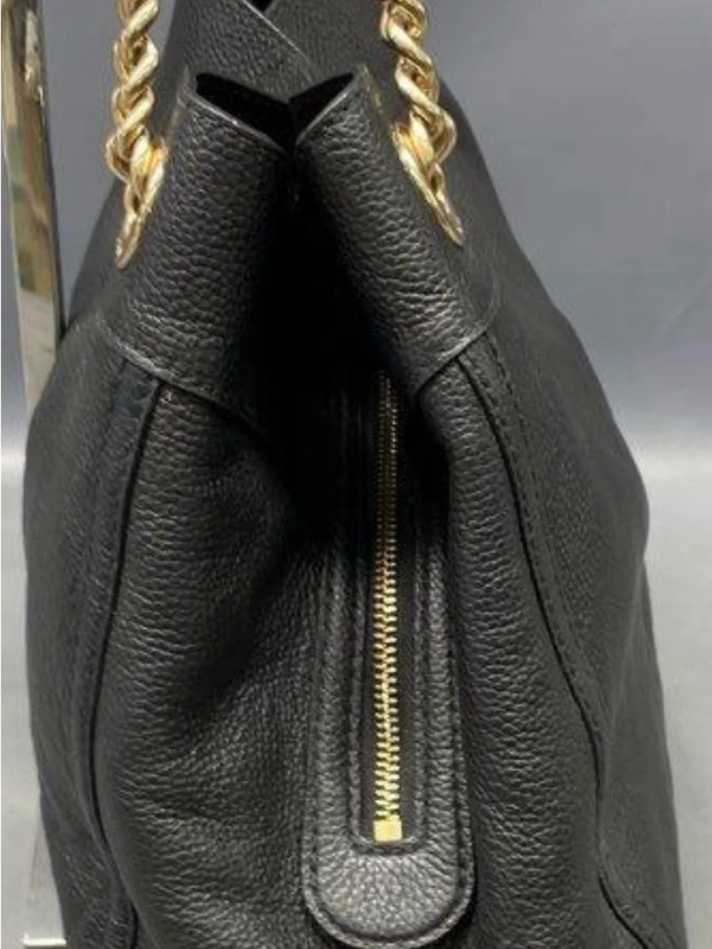 Coach Black Pebbled Leather Shoulder Bag with Gold Hardware - Picture 3 of 16